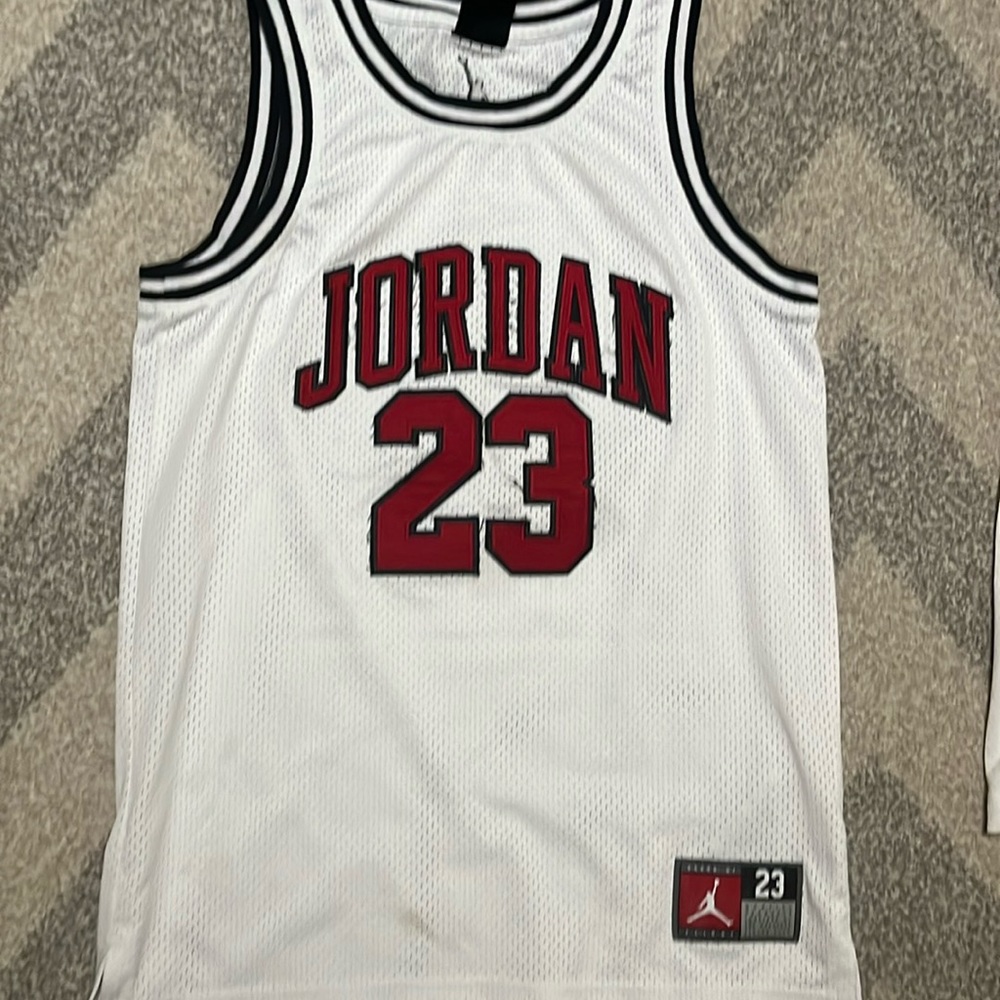 Like new Jordan jersey